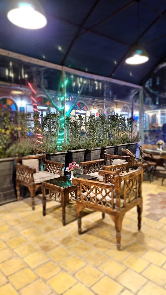 مجموعه عمارت غذایی و گردشگری ریخته گرزاده در مشهد