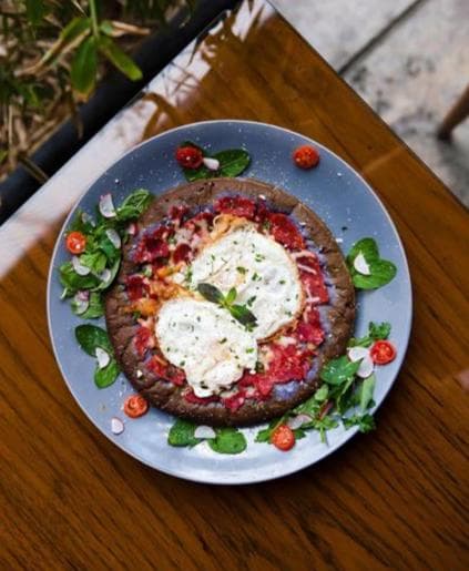 کافه رستوران رومادو در مشهد