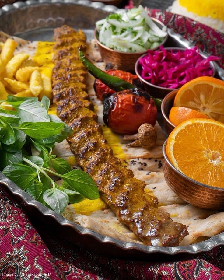 باغ رستوران قلعه کریمخانی در شیراز