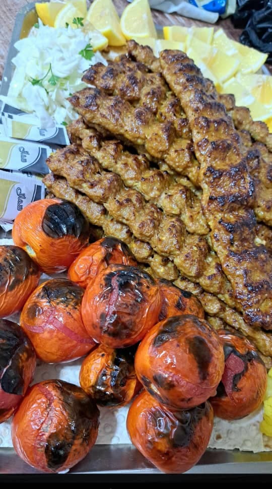 رستوران عمو قاسم در اردستان