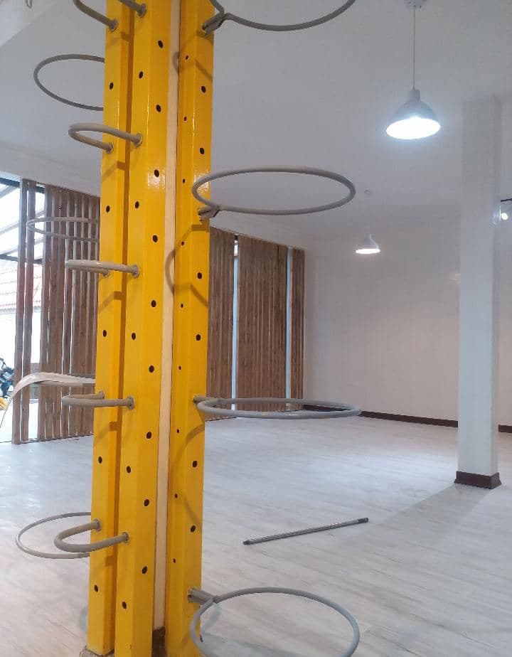 نقاشی ساختمان برادران قانع در مشهد