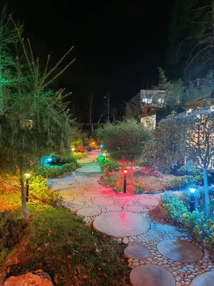 مجموعه باغ رستوران و سفره خانه دال در شیراز