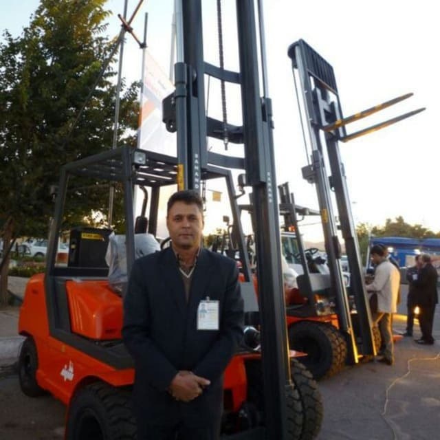 آموزشگاه رانندگی لیفت تراک رهام در تبریز