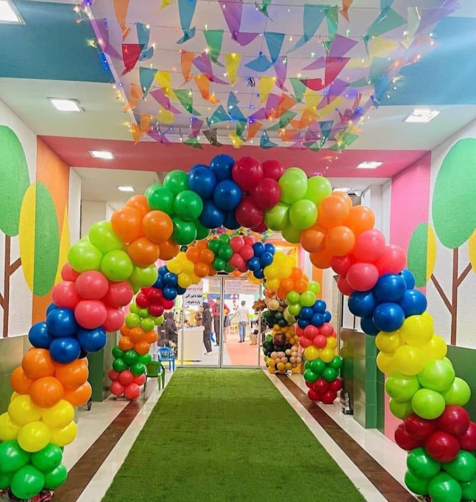 شهربازی هورا پارک در شهر صدرا