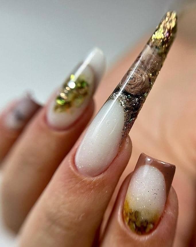 مرکز کاشت ناخن فاطمه قربانی در پیروزی تهران