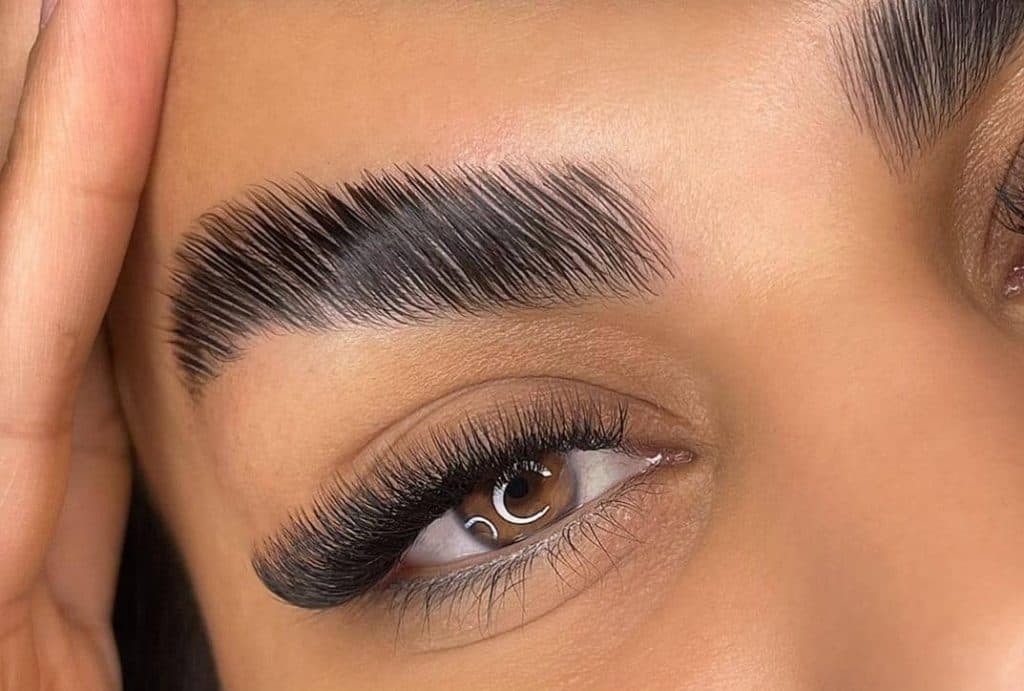 آموزش و خدمات اکستنشن مژه فهیمه منظری در دلاوران مشهد