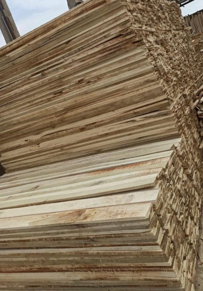 تخته صنوبر و چوب سفید ایرانی نادری در سلماس