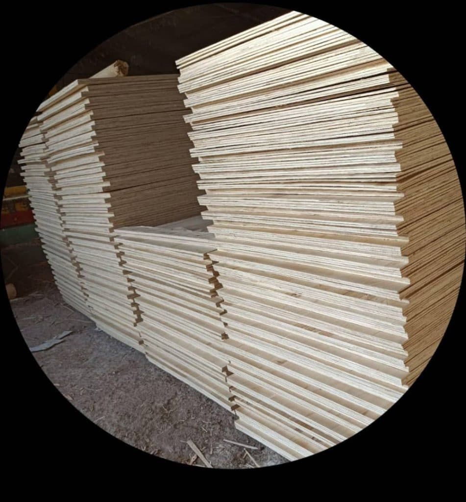 تولید و فروش تخته چند لایه و 3 لایه صنایع چوبی خردمند تبریز