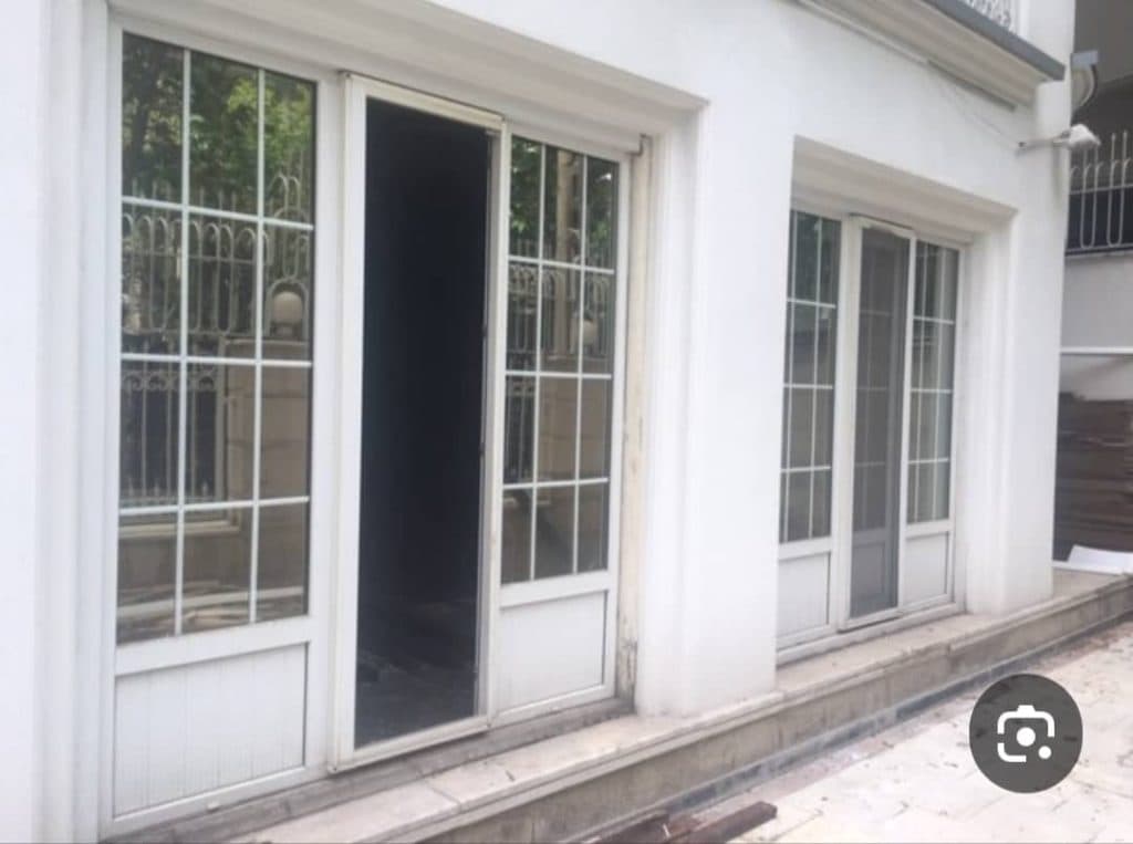 تولیدی درب و پنجره مقدم در سلمان شهر