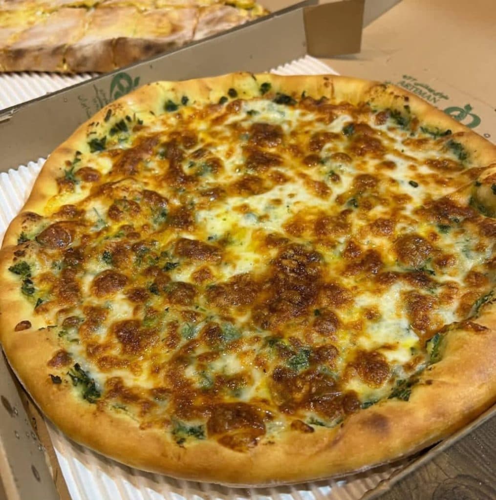 خانه پیتزا ایتالیایی ناصری در رشت