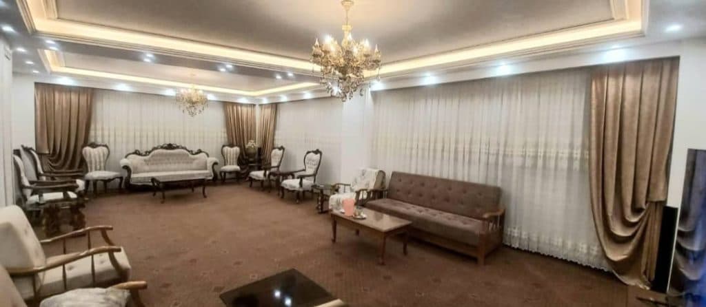 دوخت و نصب پرده آزاد در زنجان