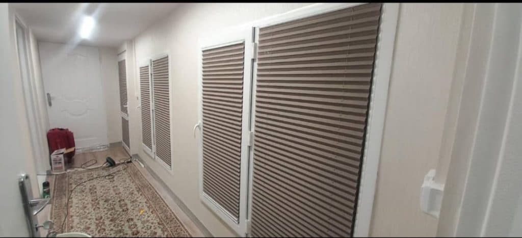 دوخت و نصب پرده آزاد در زنجان