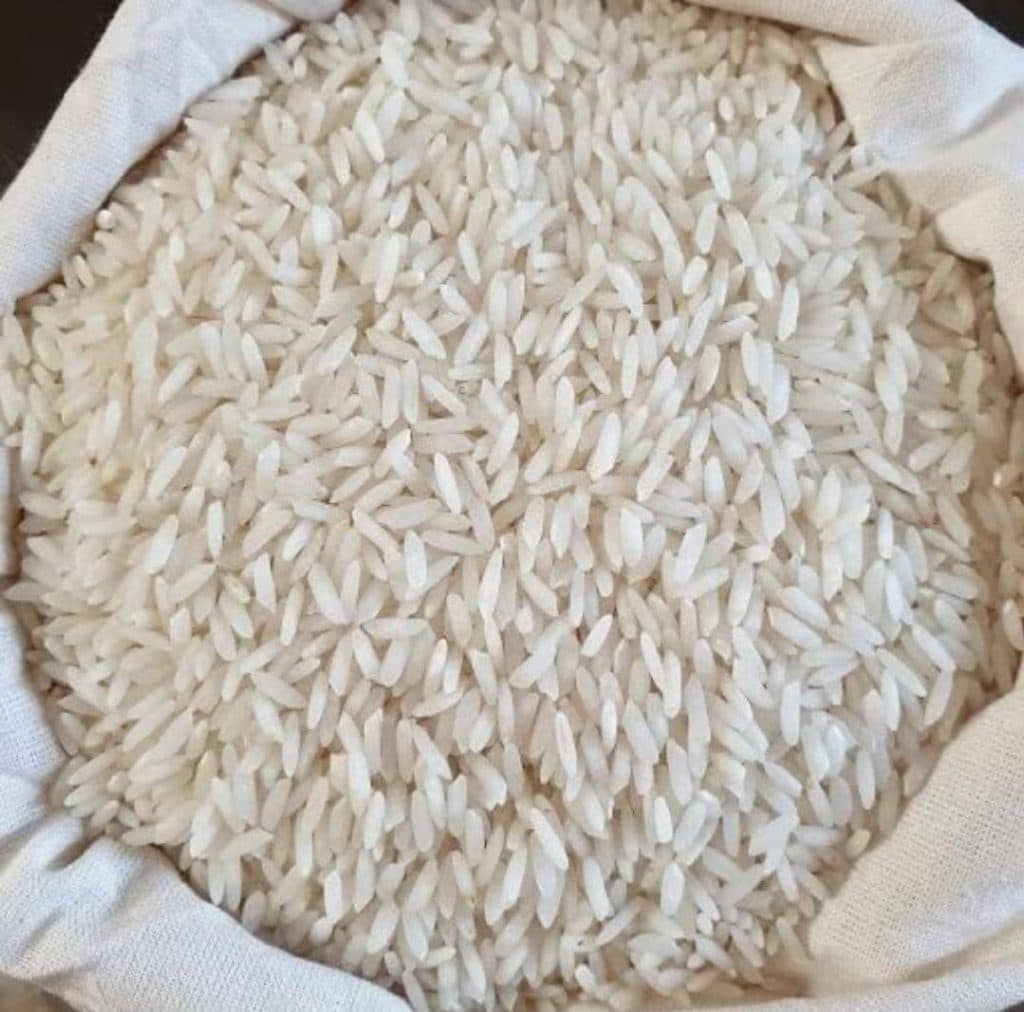 بورس فروش برنج و چای سید موسویها در پیرسرای رشت