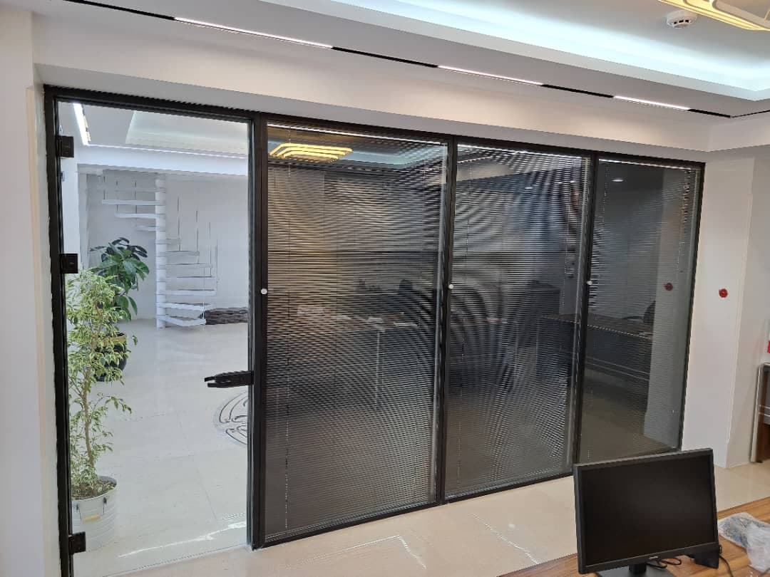 اجرای تخصصی پارتیشن شیشه ای اداری دهدار در تهران