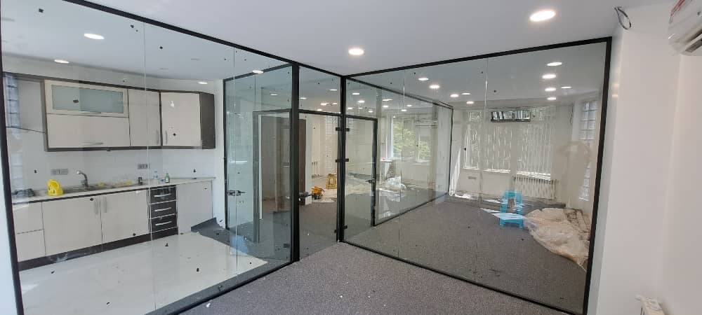 اجرای تخصصی پارتیشن شیشه ای اداری دهدار در تهران