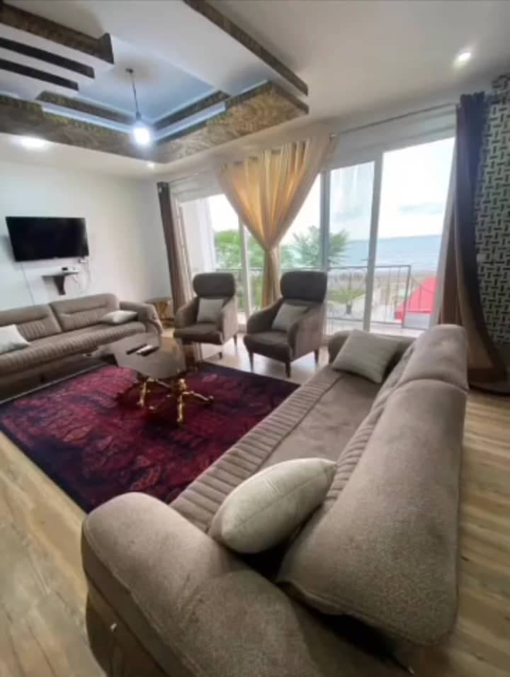 اجاره ویلاهای استخردار هیراد در نوشهر