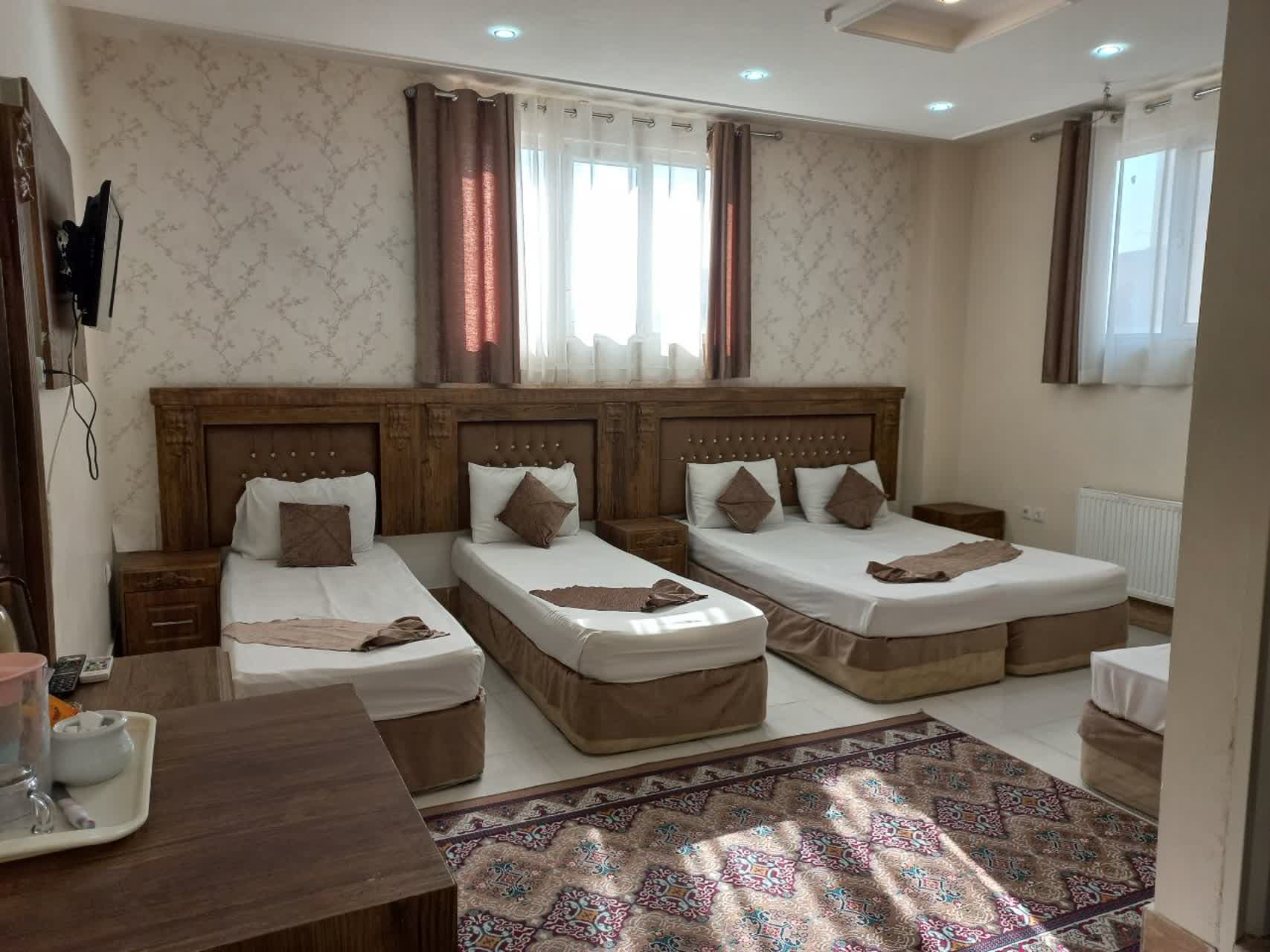 هتل خلف باغ در مشهد