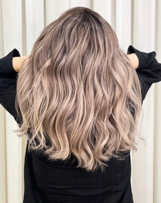 آموزشگاه مراقبت زیبایی تارا در دره گرم خرم آباد