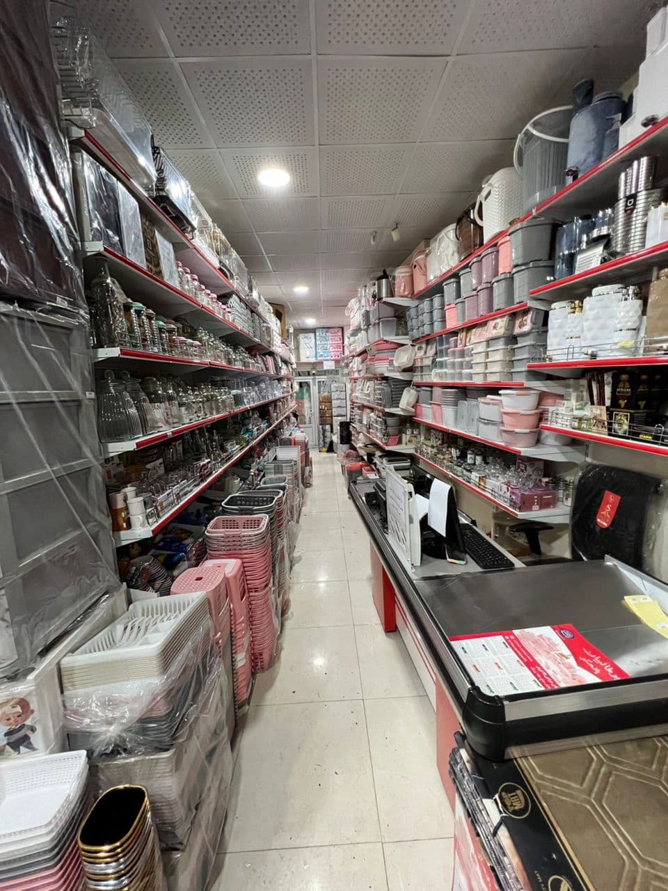 فروشگاه لوازم آشپزخانه و پلاسکو ابوطالبیان در همدان