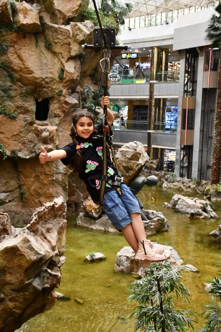 شهربازی تفریحات پلاس در خیابان نواب مشهد