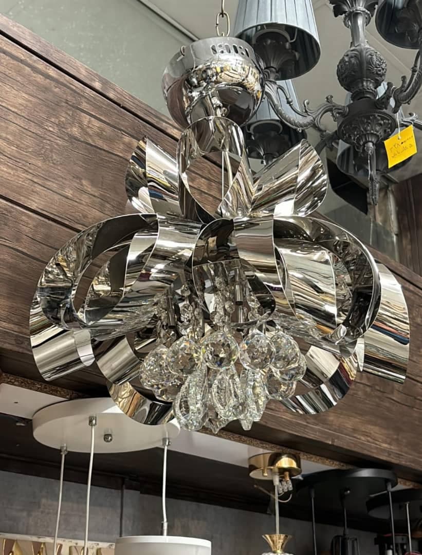 فروشگاه لوازم لوکس دکوری و تزئینی دکورال آنتیک در اصفهان