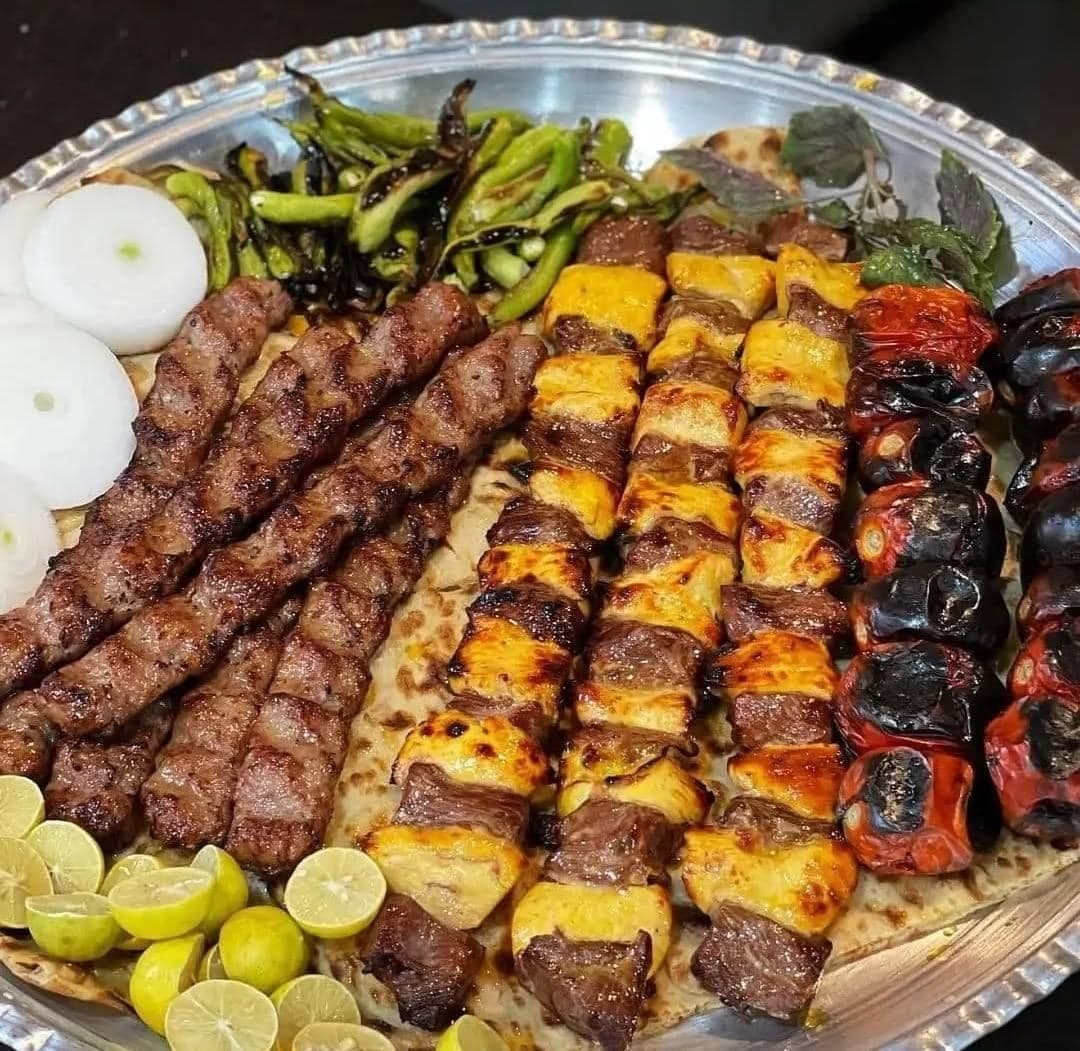 کباب سرای بره سفید در کیش