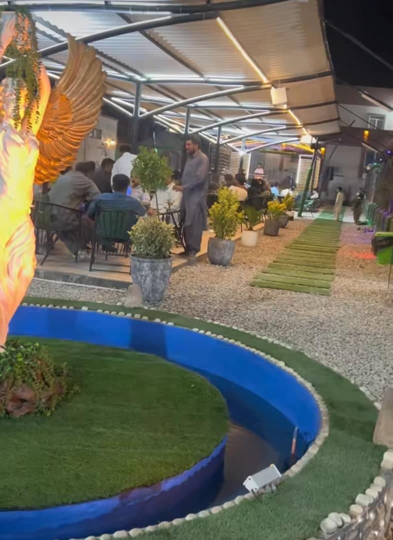 کافه باغ آیلار در زاهدان