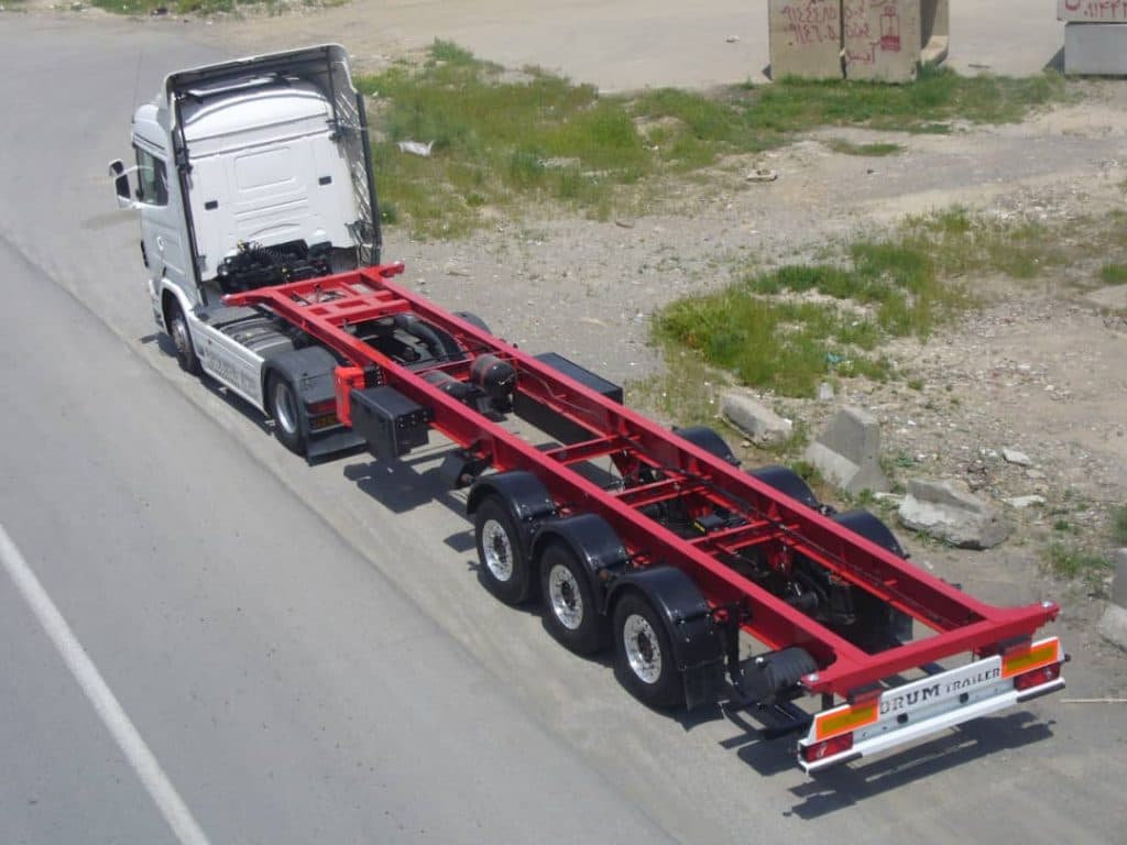 تریلی سازی و کمپرسی سازی توکیو صنعت در همدان