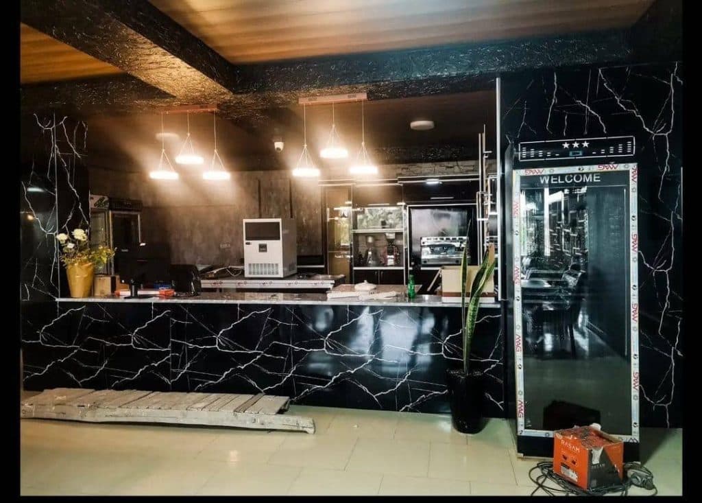 کافه فست فود شانلی در نجف آباد اصفهان