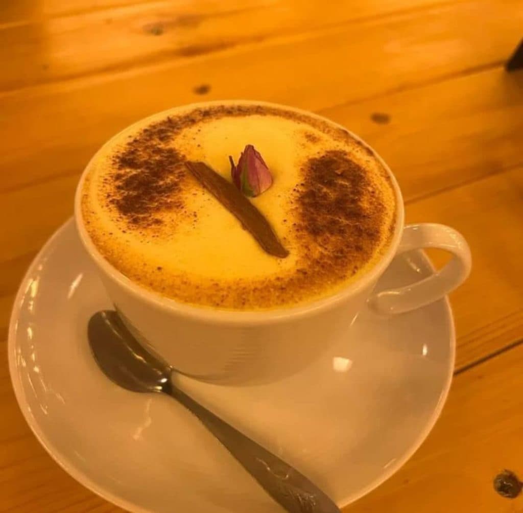 کافه و رستوران اصیل در شاندیز مشهد