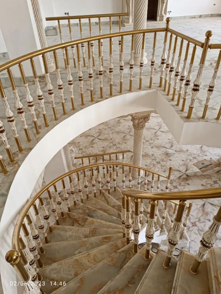 اجرای تخصصی نرده شیشه ای آصف در تبریز