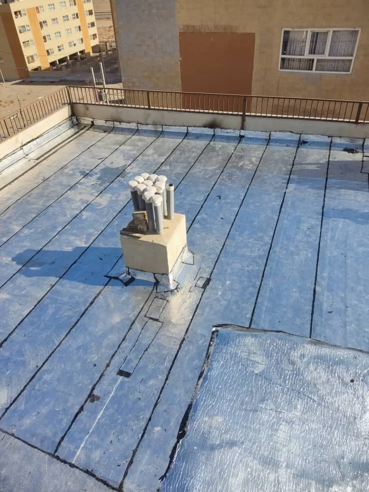 لکه گیری آسفالت و ایزوگام احدکیش در شهرضا