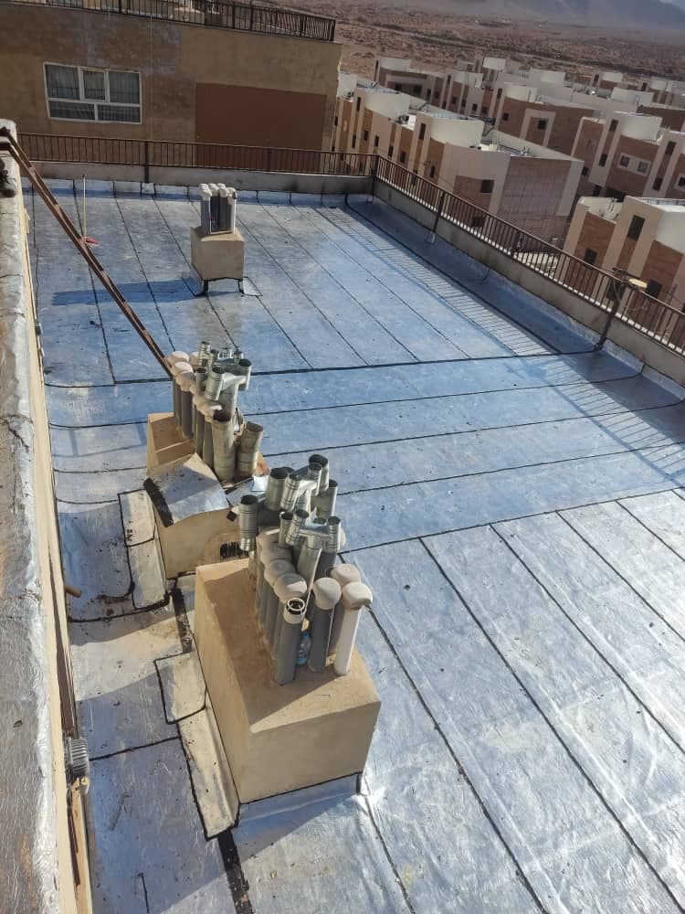 لکه گیری آسفالت و ایزوگام احدکیش در شهرضا