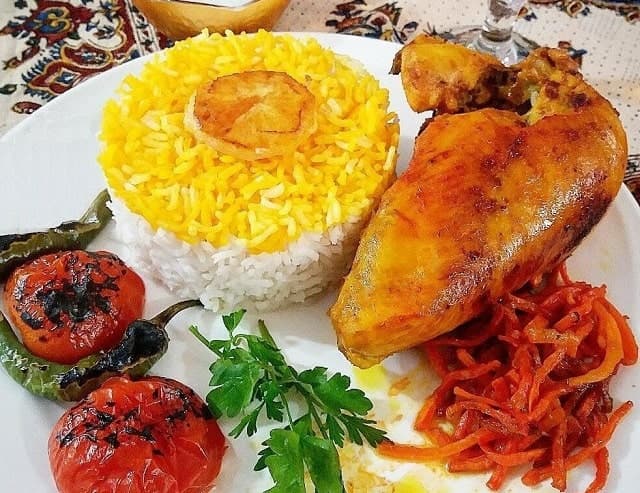 بیرون بر و تهیه غذای امین در همدان