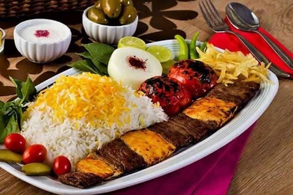 بیرون بر و تهیه غذای امین در همدان