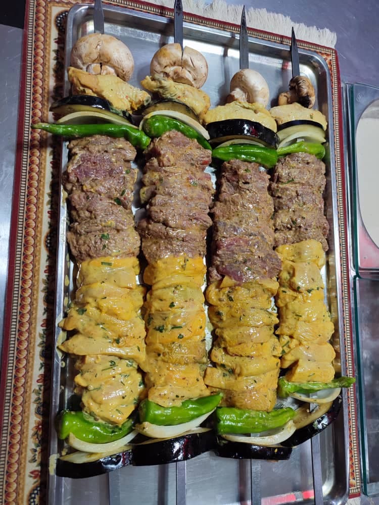 کافه رستوران سنتی کوچه باغ در اهواز