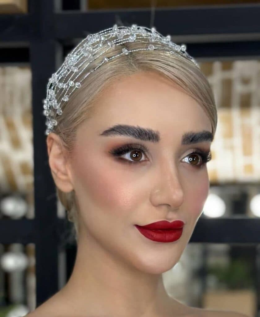 آموزش و خدمات تخصصی میکاپ عروس vip هدیه بهاری در اصفهان