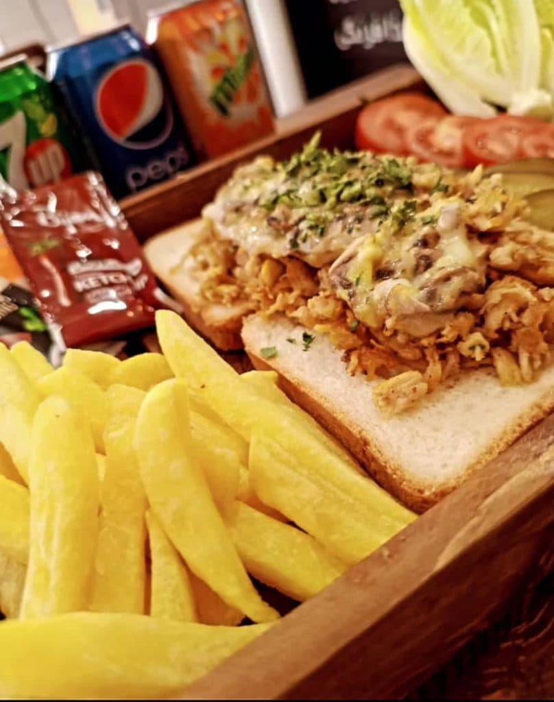 فست فود هخامنش در مشهد