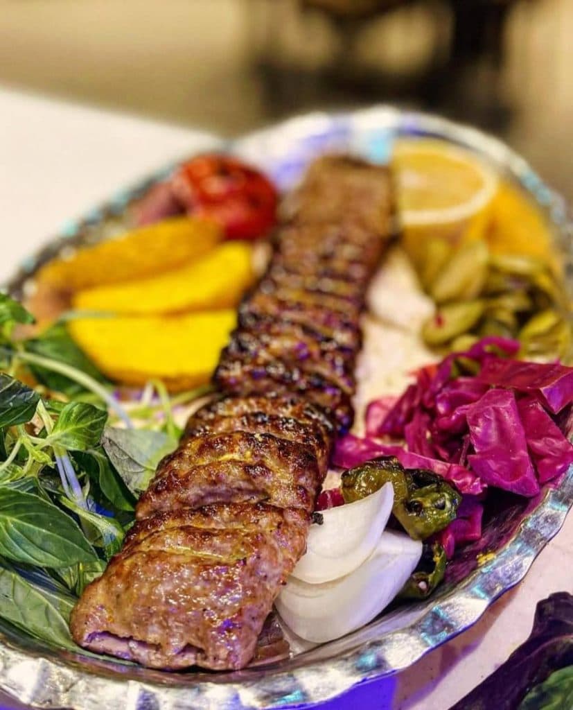 کافه رستوران باروک در اصفهان