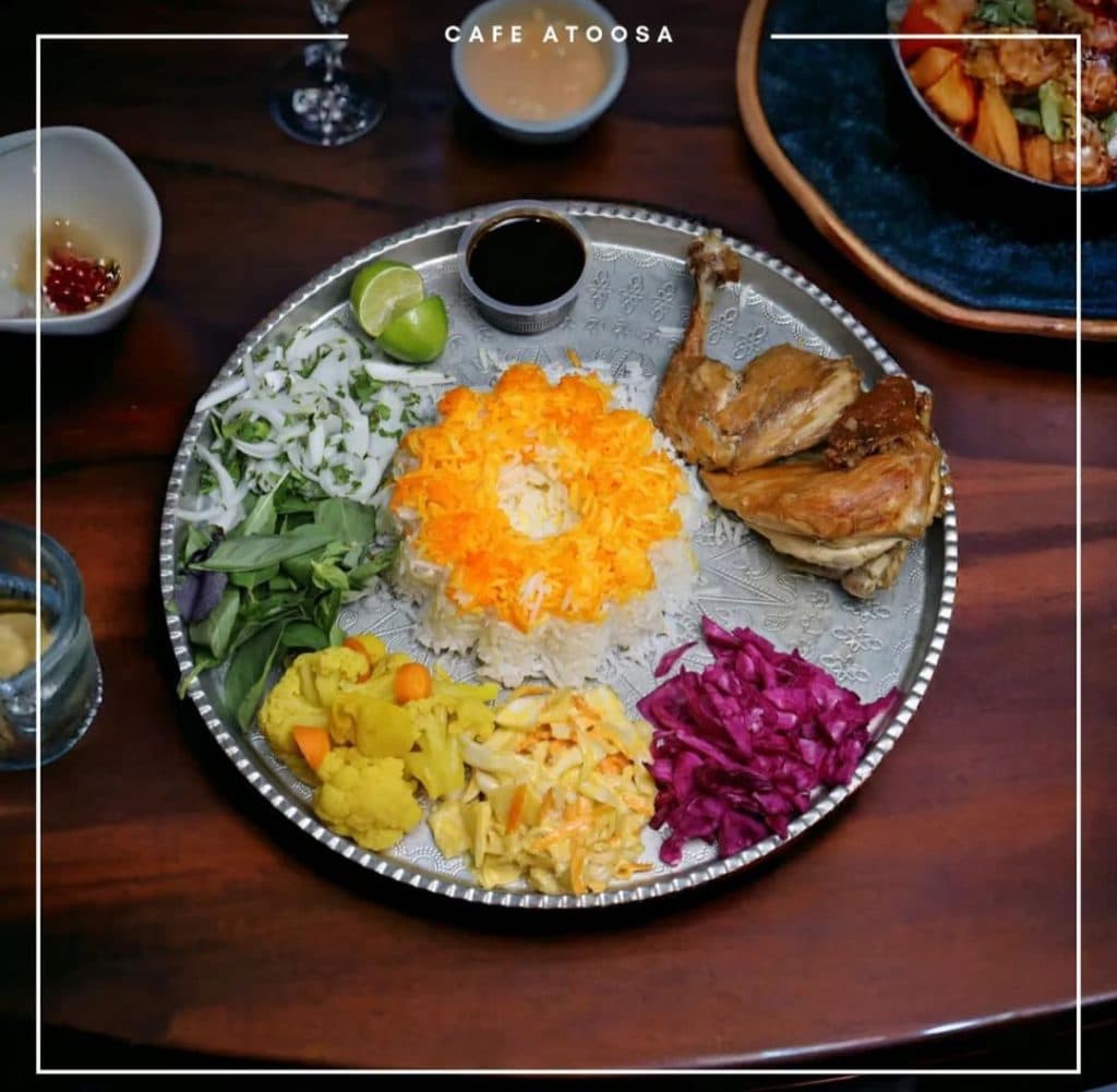 کافه رستوران آتوسا در ستارخان شیراز