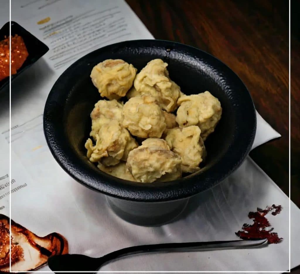 کافه رستوران آتوسا در ستارخان شیراز