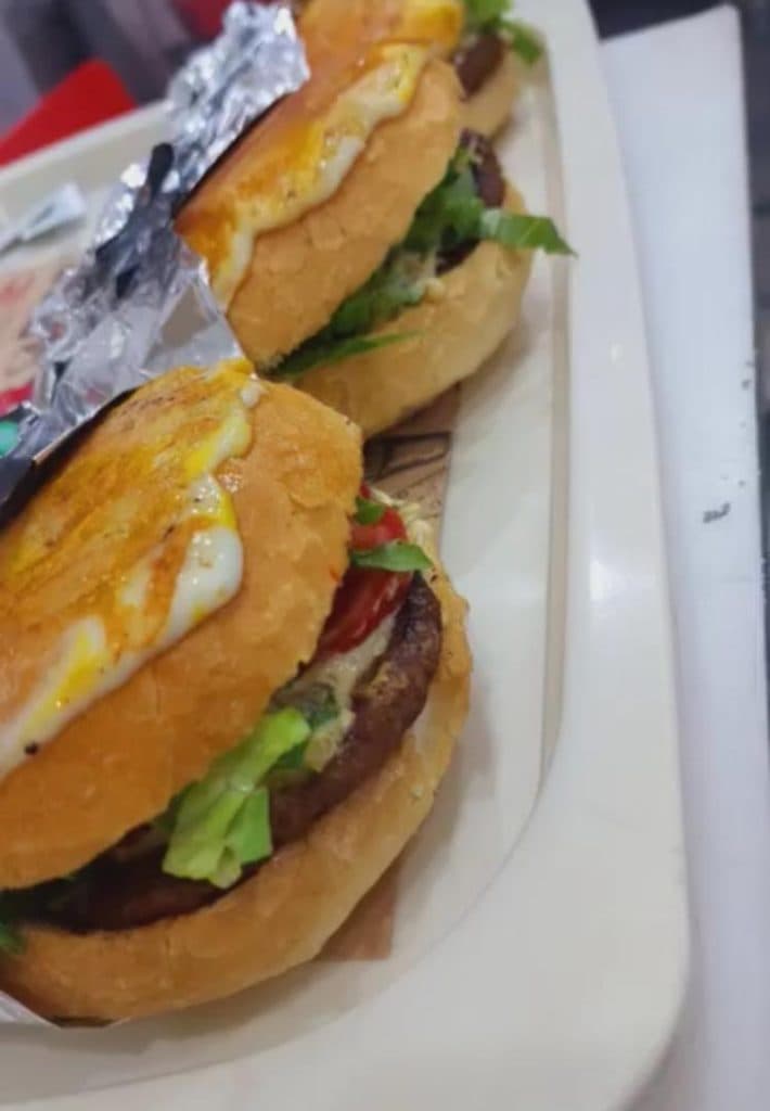 فست فود تیامو در صدرا شیراز