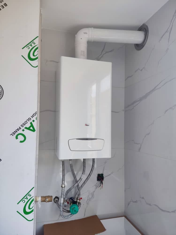 تعمیرات تخصصی پکیج و آبگرمکن هاشمی در فولادشهر