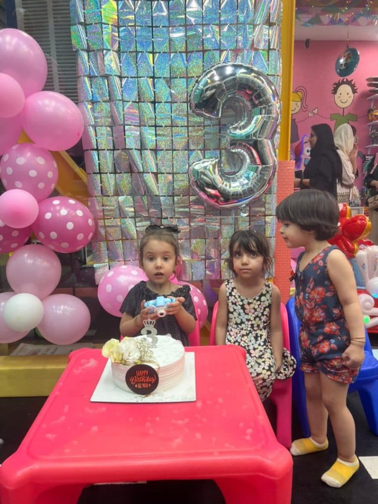 شهربازی هورا پارک در شهر صدرا