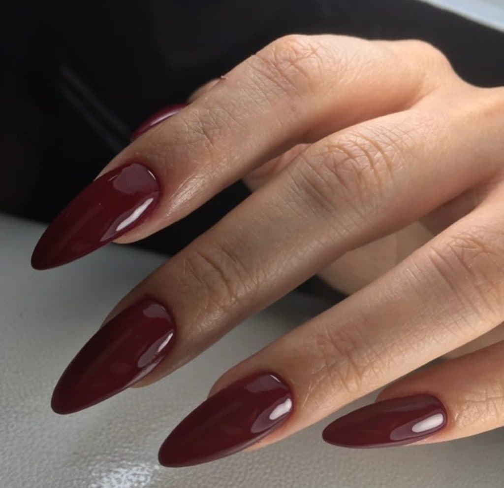 آموزش تخصصی کاشت ناخن اکرلیک و ژل زهرا ربیعی در رفسنجان