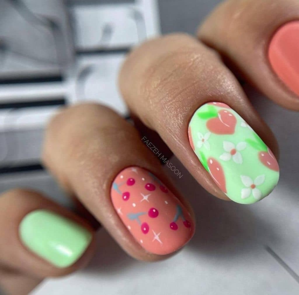 آکادمی تخصصی ناخن فائزه مصون در میدان دانش آموز یزد