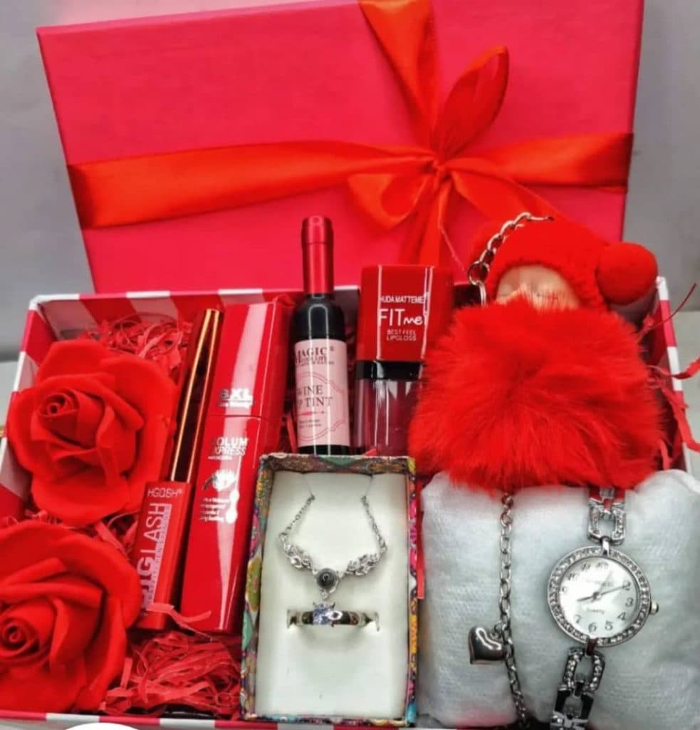 فروش آنلاین باکس هدیه دایان در مشهد