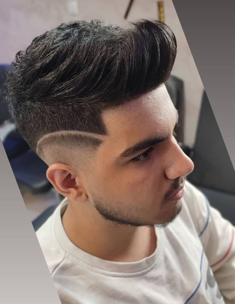 سالن پیرایش یخ مشکی در شهرک بهزاد بابل