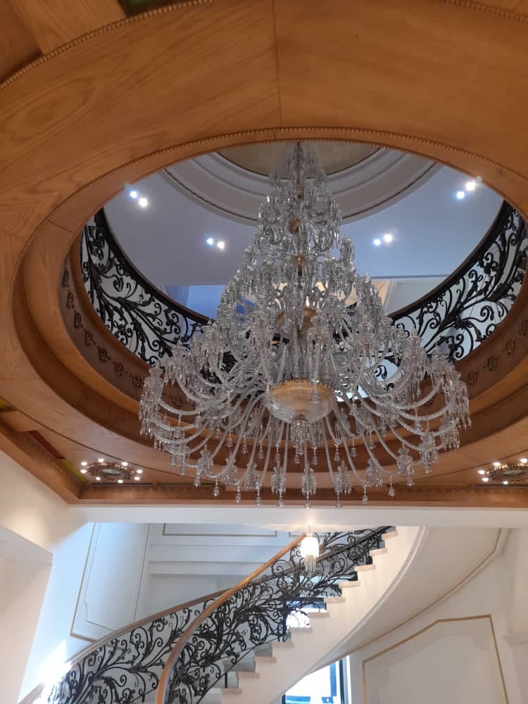 فروش و نصب لوستر طبقاتی واقفی در کاشان