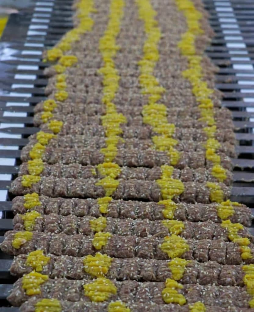 کافه رستوران سنتی ققنوس در شهرکرد